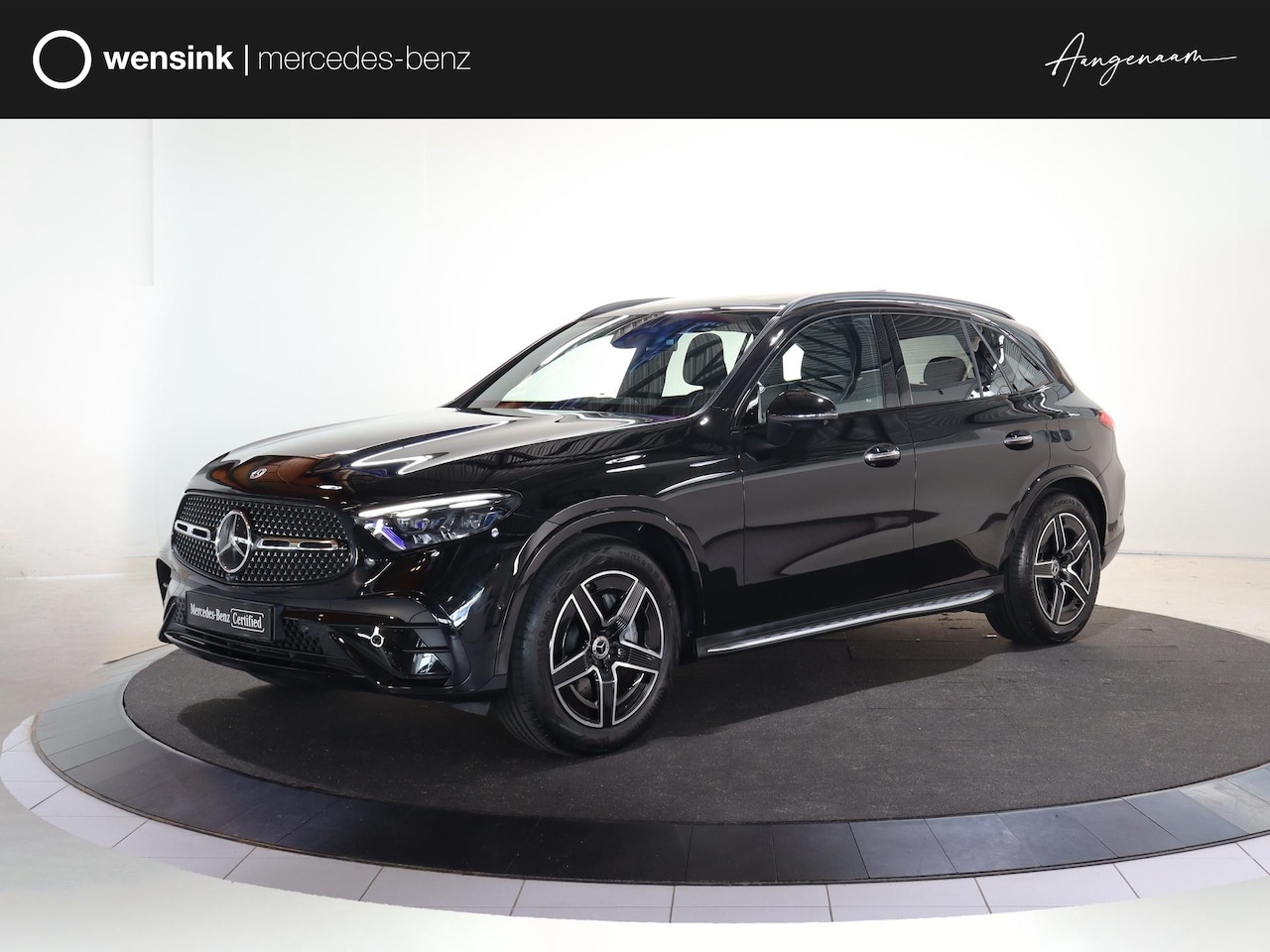 Mercedes-Benz GLC-klasse - 300e 4MATIC AMG Line | Luchtvering | Panoramadak | Rijassistentie | Trekhaak | Treeplanken - AutoWereld.nl