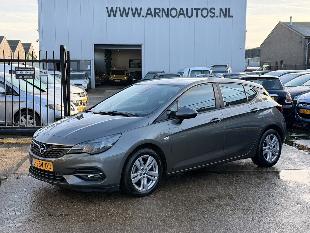 Opel Astra - 1.2 Edition 1.2 Edition 5-DEURS, 6-BAK, AIRCO, CRUISE CONTROL, ACHTERUITRIJCAMERA, PARKEERSENSOREN V+A - AutoWereld.nl