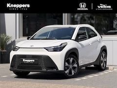 Toyota Aygo X - Hybrid 115 Play + Style Pack Lichtmetalen velgen, Voorstoelen verwarmd, Cruise control, Cl