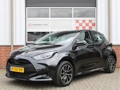Toyota Yaris - 1.5 Hybrid Active Automaat /NAVI/16'LM/Camera/ACC/Climate control/Apple carplay/DAB+/CV/IS