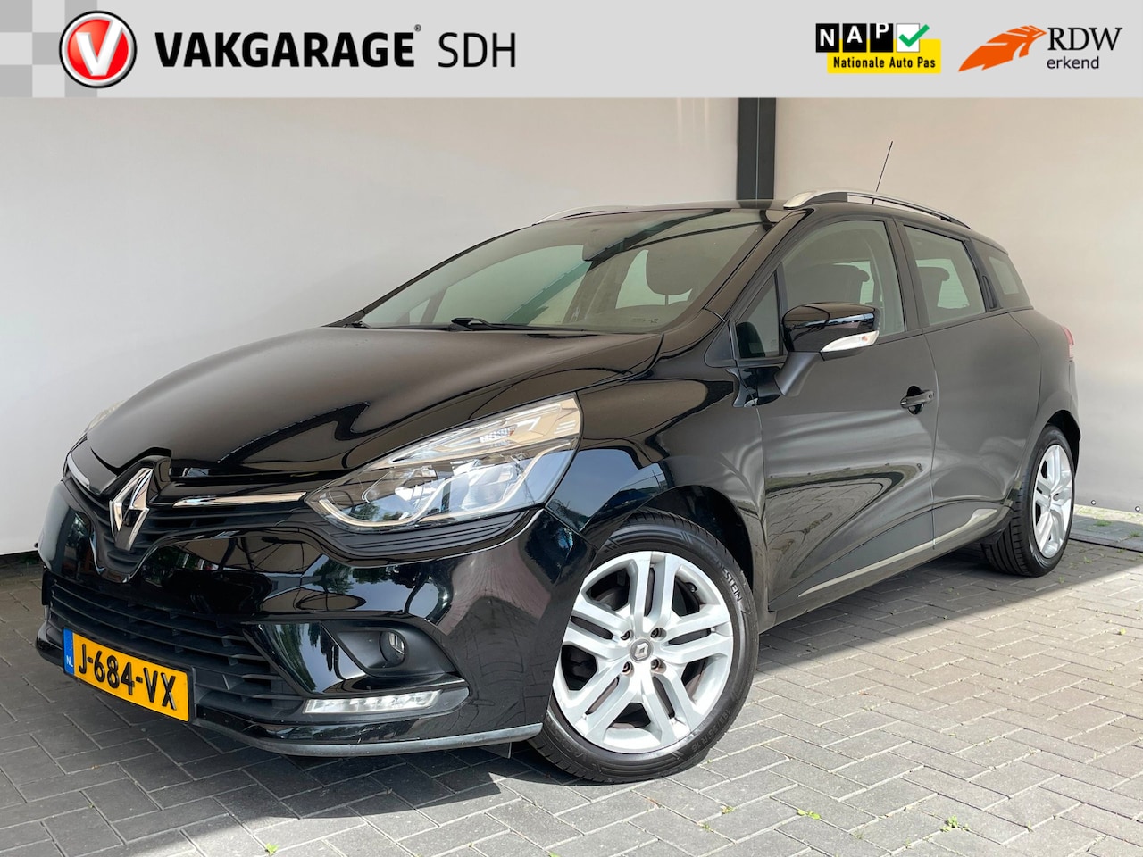 Renault Clio Estate - 0.9 TCe Limited|Stoelverwarming|Airco|Keyless|Nette Auto! - AutoWereld.nl