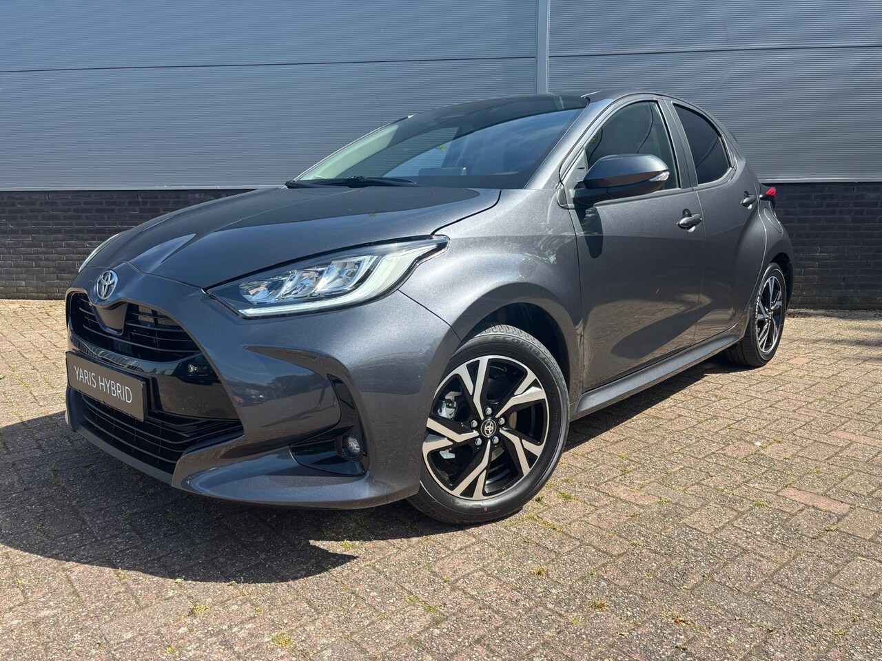 Toyota Yaris - 1.5 Hybrid Dynamic Voorraad Actie Op=Op - AutoWereld.nl