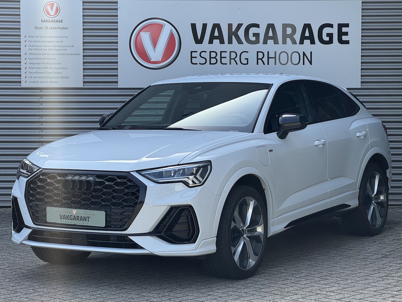 Audi Q3 Sportback - 45 TFSI e PHEV 2x S-LINE BLACK OPTIC DSG,NAVI/360CAM,KEYLESS,20INCH - AutoWereld.nl