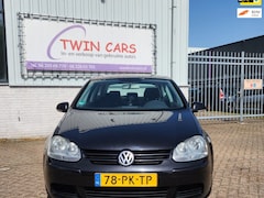 Volkswagen Golf - 1.6 FSI Sportline
