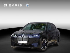 BMW iX - xDrive40 High Executive | Glazen panoramadak Sky Lounge | Driving Assistant Professional |