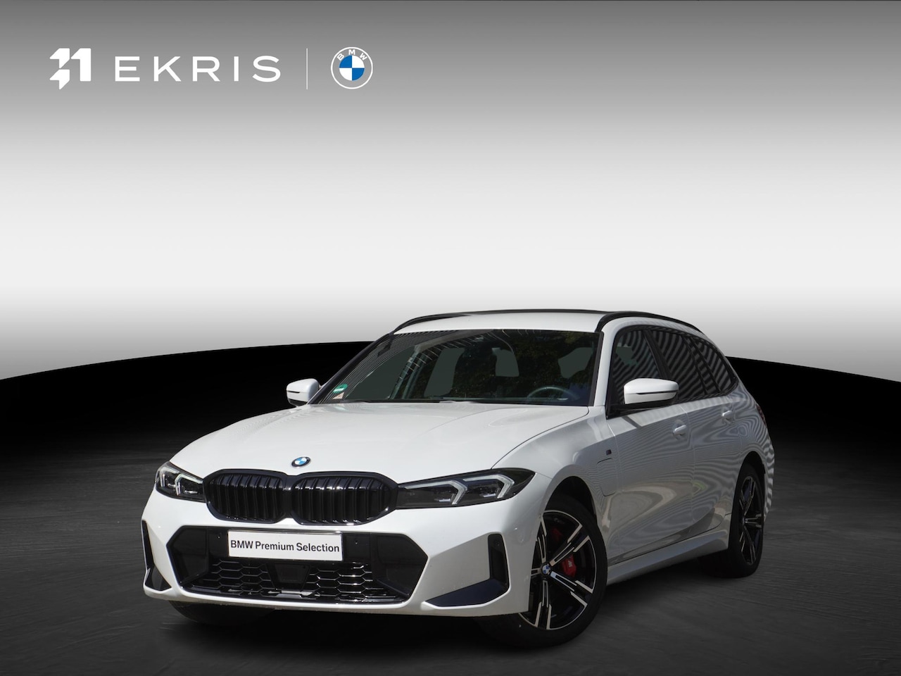 BMW 3-serie Touring - 330e M Sportpakket Pro | BMW M Performance 19" | Comfort Pack | Trekhaak met elektrisch we - AutoWereld.nl