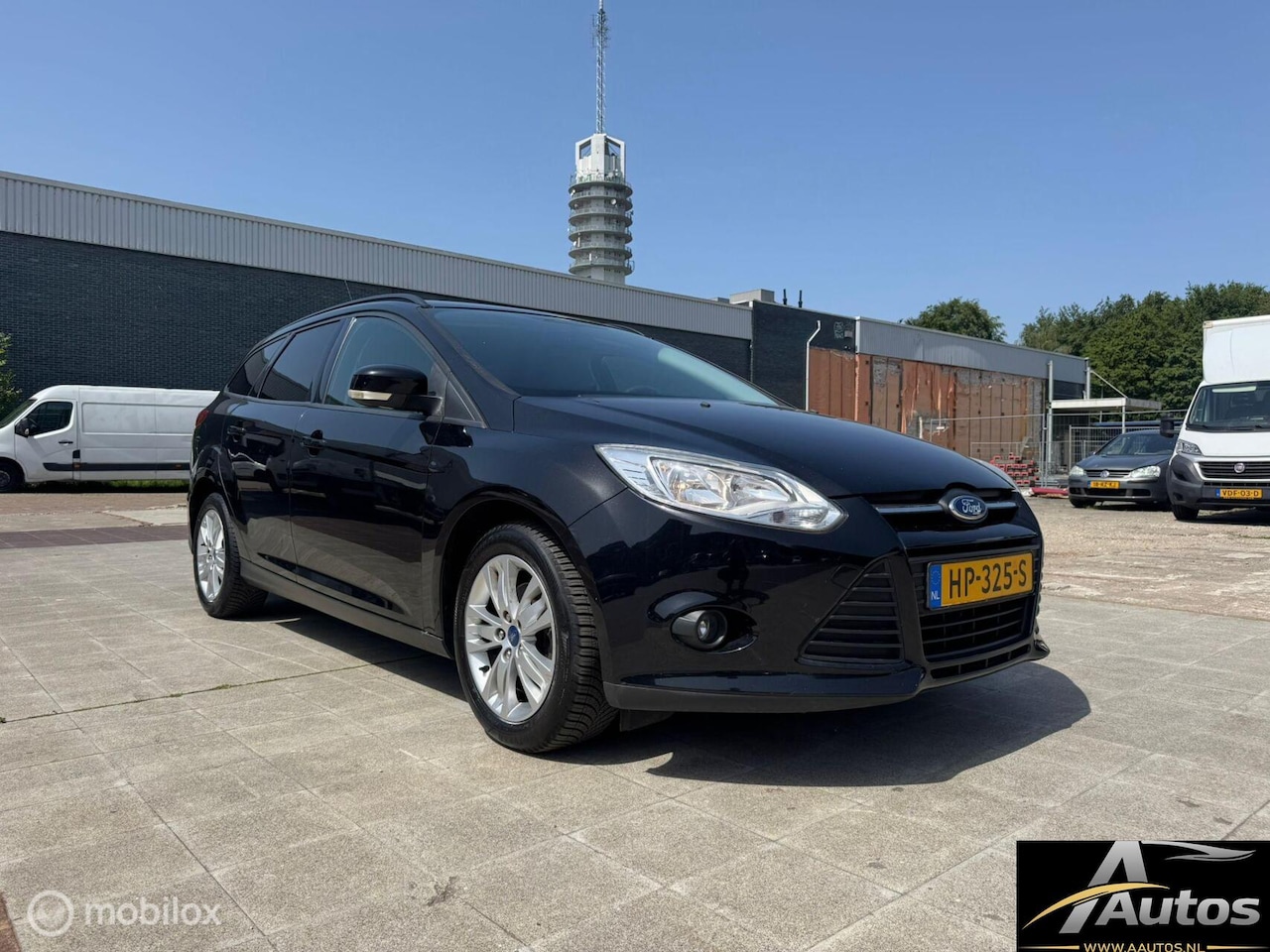 Ford Focus Wagon - 1.0 EcoBoost Titanium- Nw koppeling - AutoWereld.nl