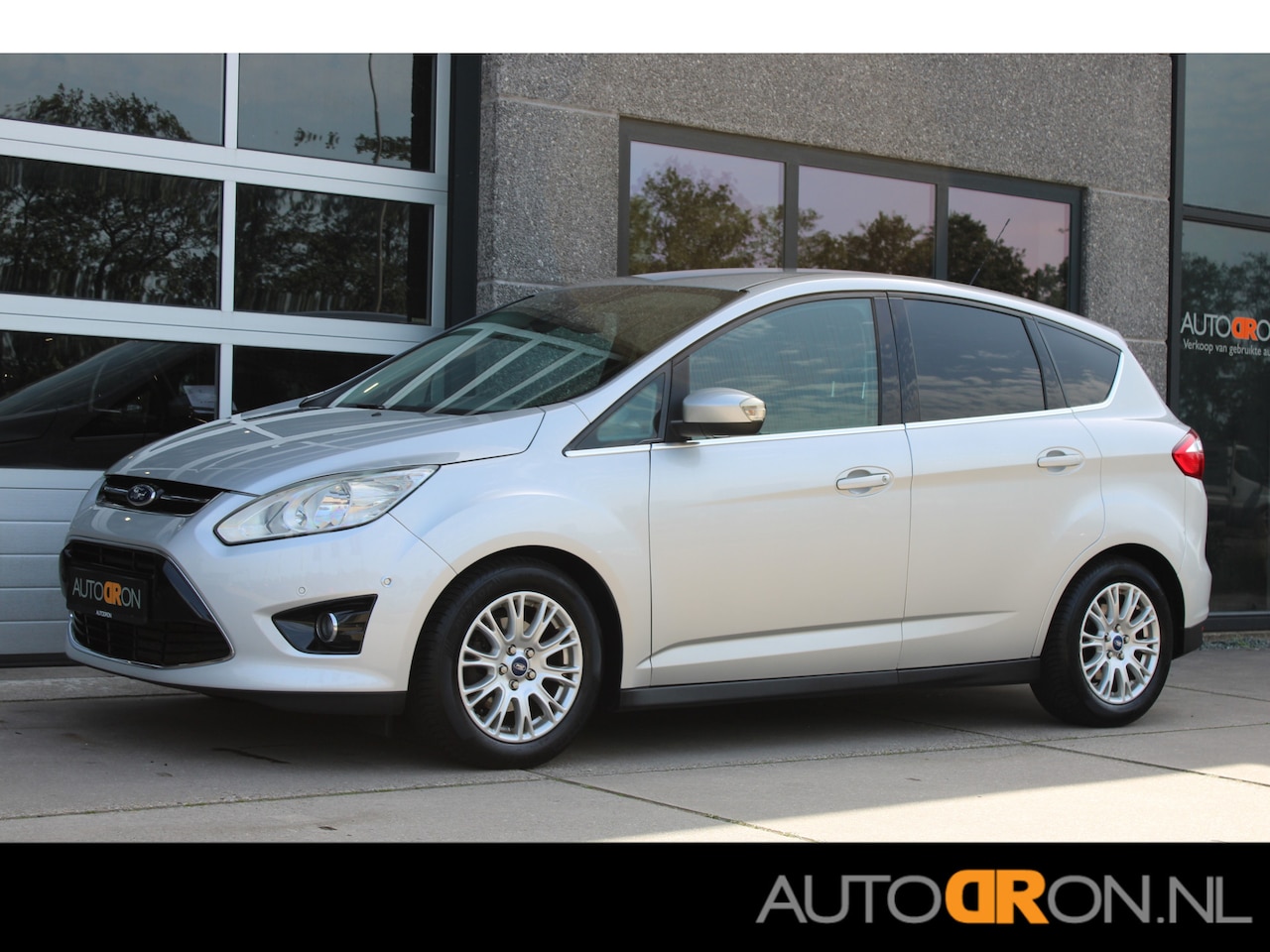 Ford C-Max - 1.6-16v 126 Pk 4 cilinder Titanium Elec Achterklep Stoelverwarming - AutoWereld.nl