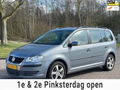 Volkswagen Touran - 1.4 TSI Trendline/5 PERS/AIRCO/PARKEERSENS ACHTER