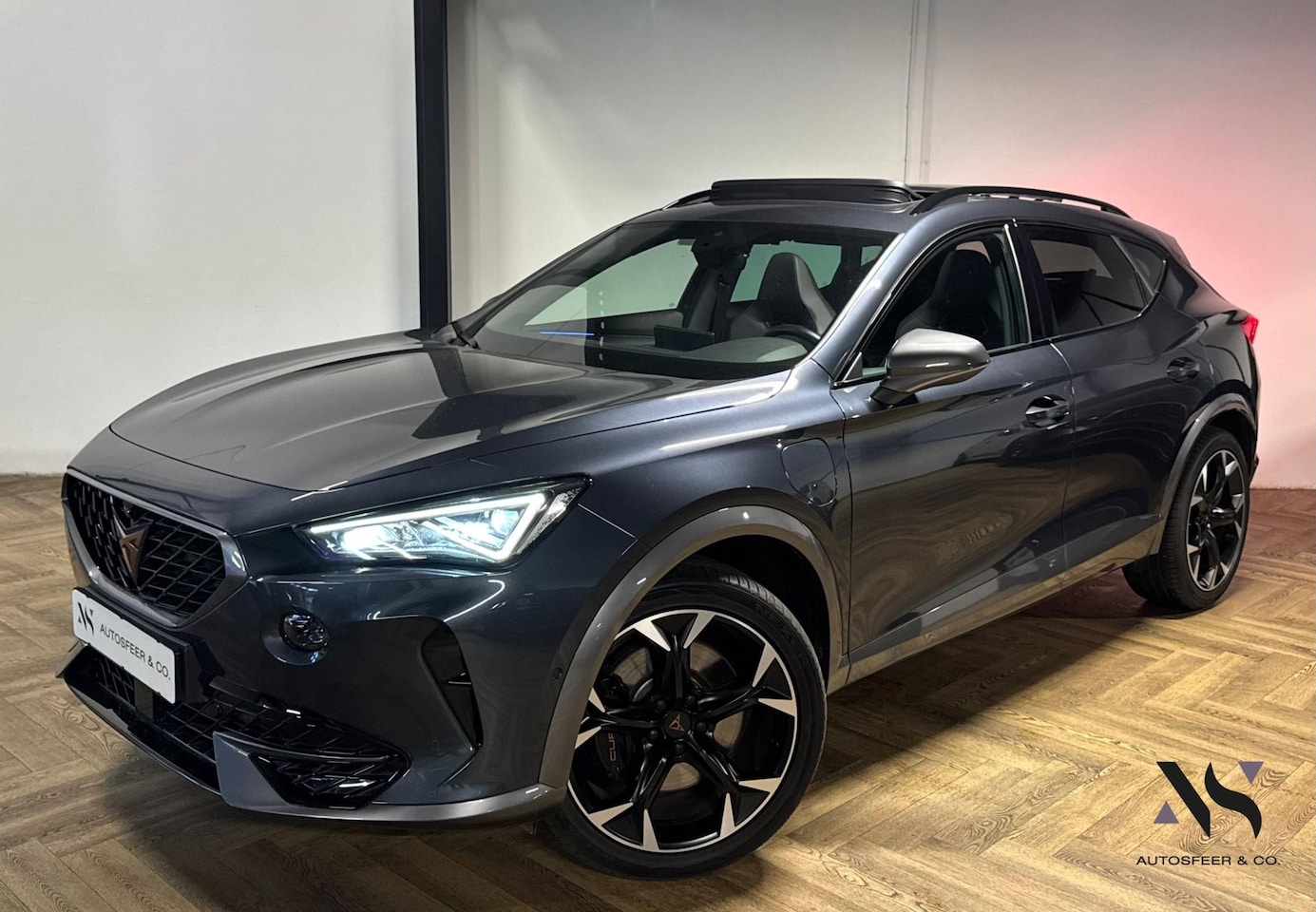 CUPRA Formentor - 1.4 e-Hybrid VZ Performance PANO KEYLESS CAM - AutoWereld.nl