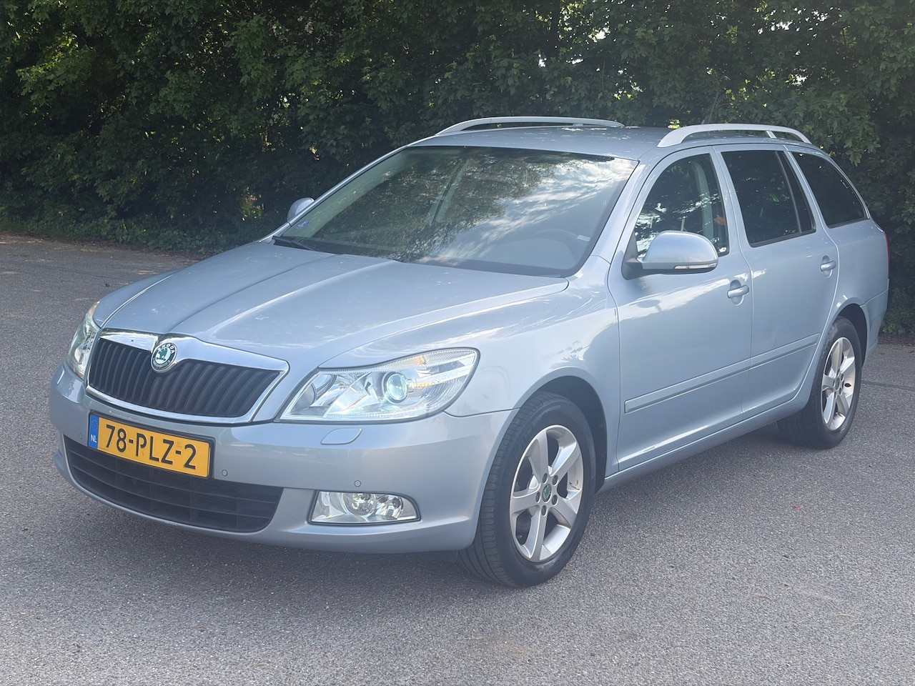 Skoda Octavia Combi - 1.2 TSI Elegance Business Line Automaat! 196DKM! NAP! 2011! - AutoWereld.nl