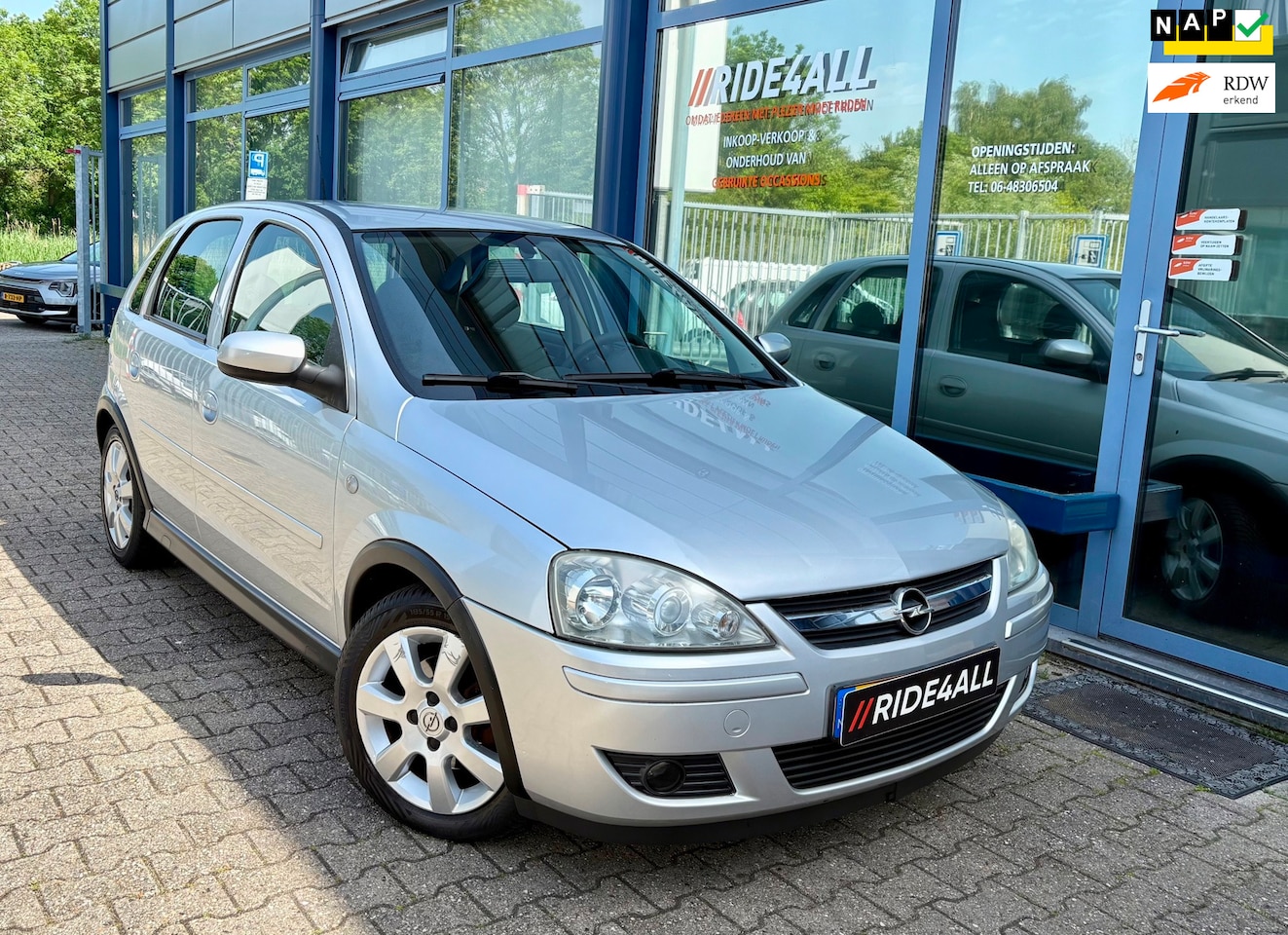 Opel Corsa - 1.4-16V Silverline/AIRCO/CRUISE/NAP - AutoWereld.nl