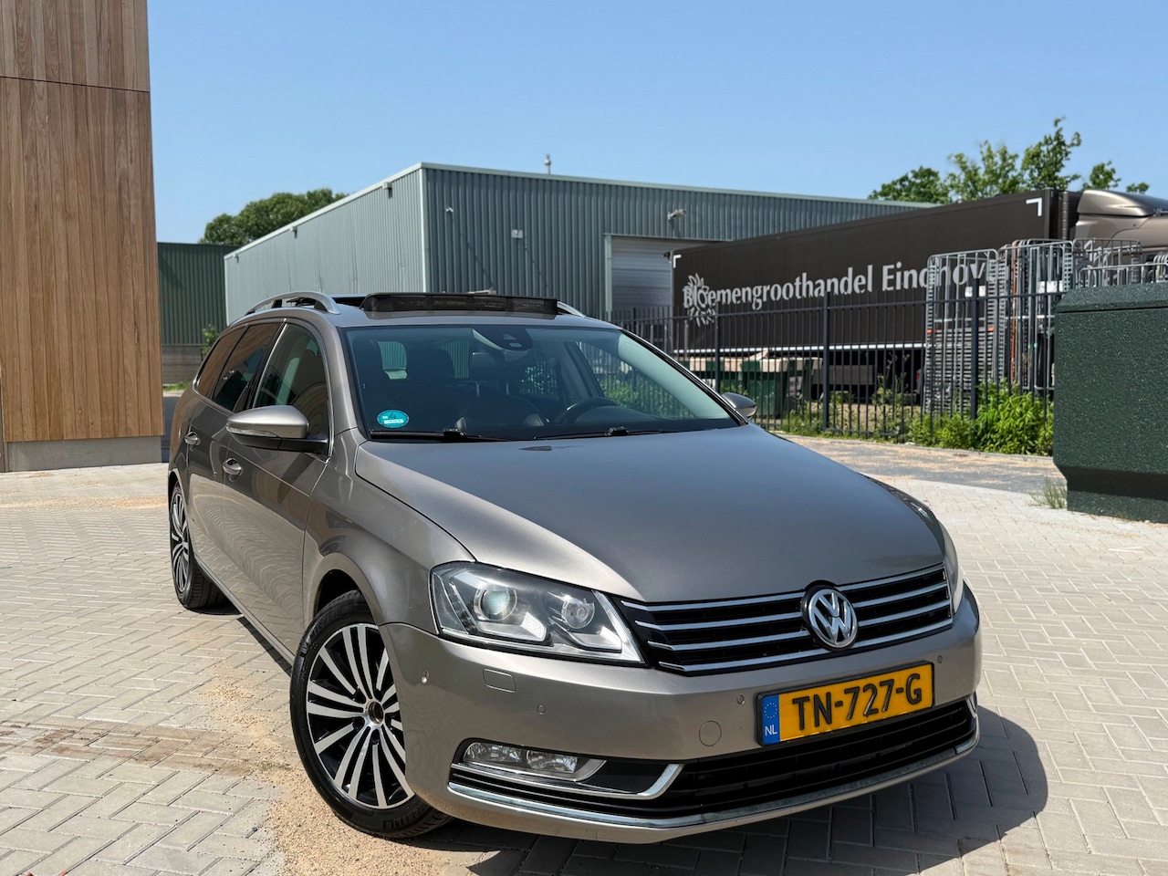 Volkswagen Passat Variant - 2.0 TDI 125KW Highline BlueM DSG/XENON/PANO/LEER/KEYLESS/MEGAVOL! - AutoWereld.nl