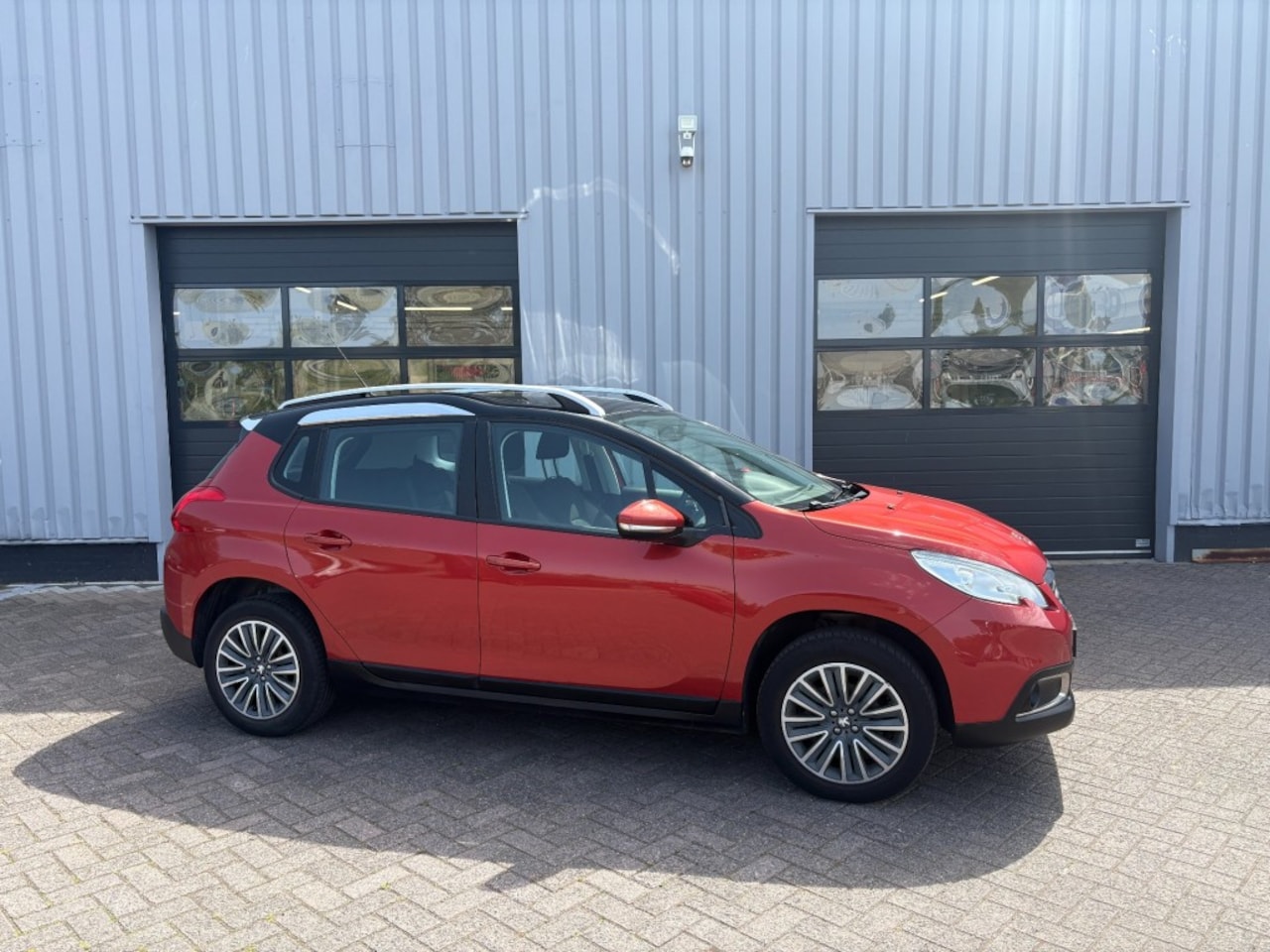 Peugeot 2008 - 1.2 PureTech Active 1.2 PURETECH ACTIVE - AutoWereld.nl