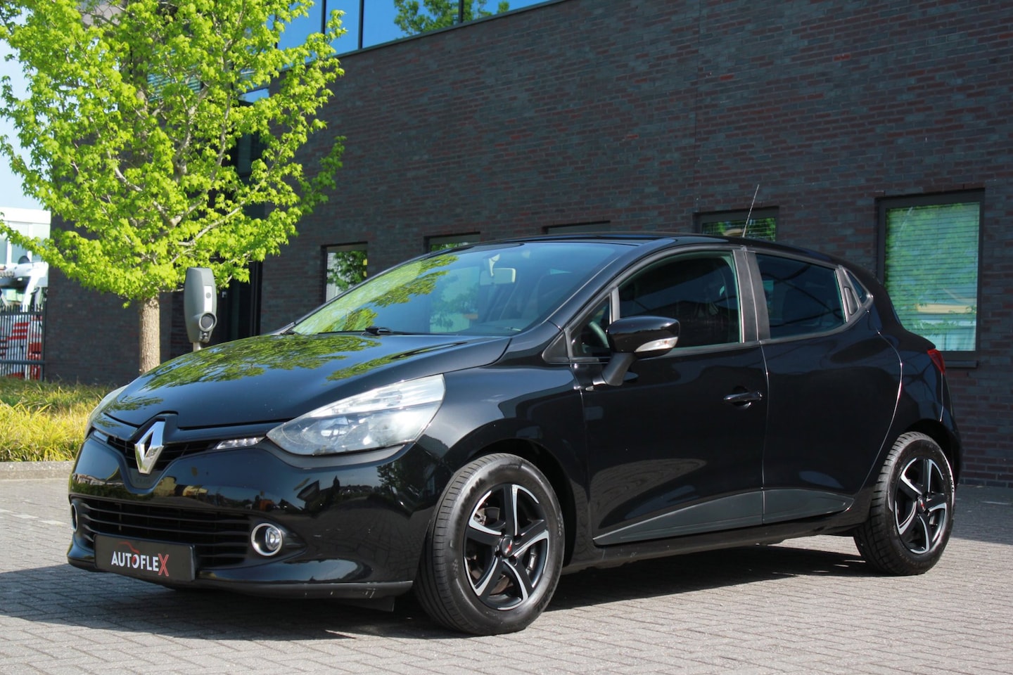 Renault Clio - 0.9 TCe Authentique 0.9 TCe Authentique - AutoWereld.nl