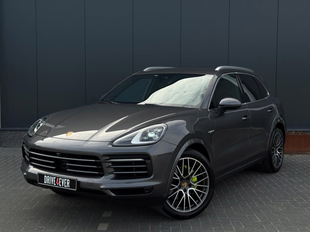 Porsche Cayenne - 3.0 E-Hybrid | Sportchrono | 360 | Dodehoek - AutoWereld.nl