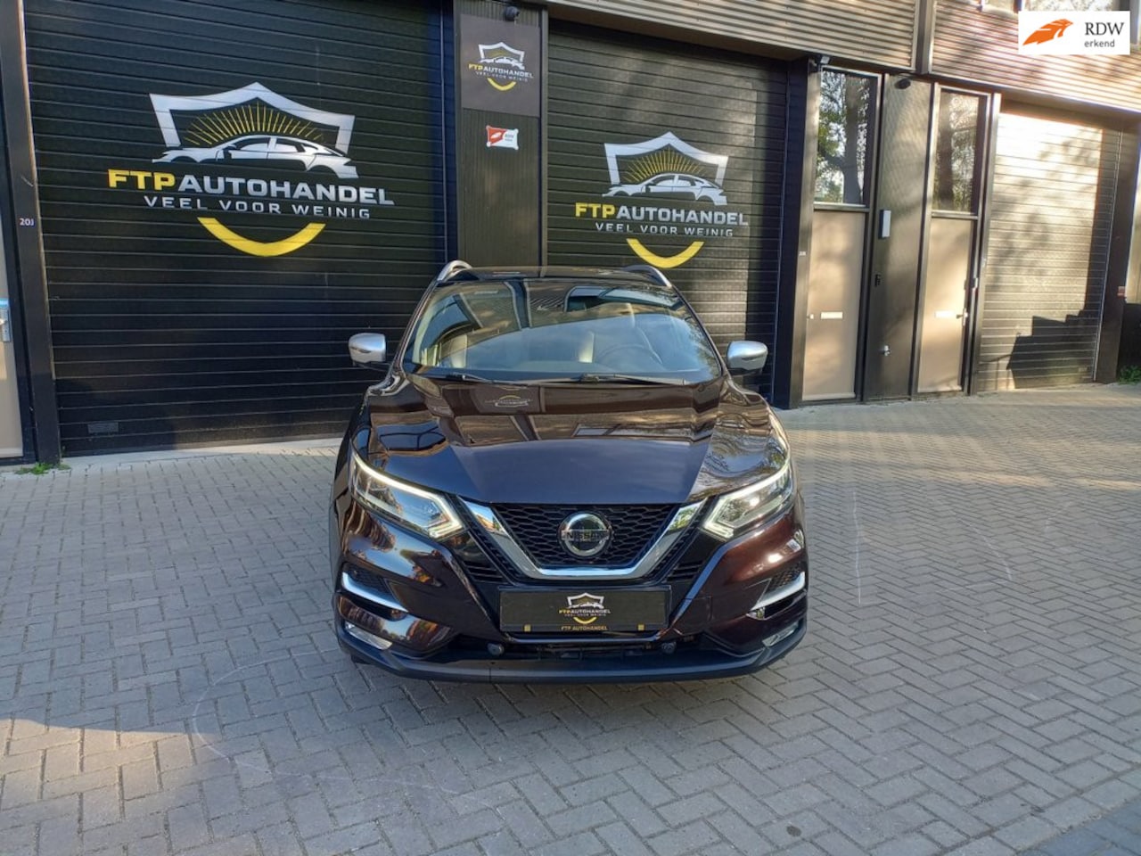 Nissan Qashqai - 1.2 Tekna + LEER PANO STOELVERWARMING - AutoWereld.nl