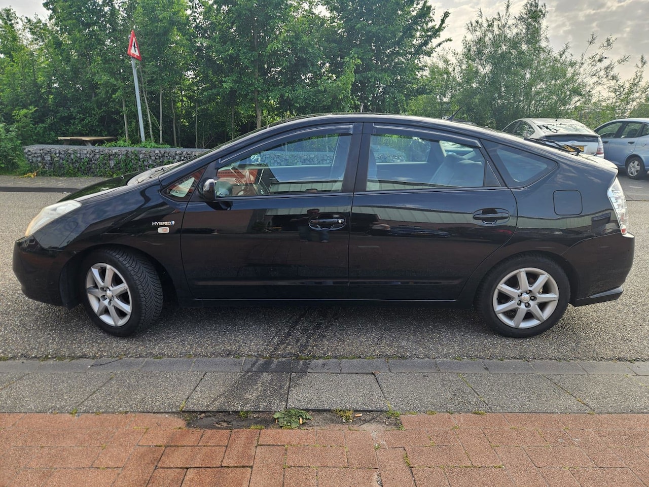 Toyota Prius - 1.5 VVT-i Tech Edition GARANTIE - AutoWereld.nl