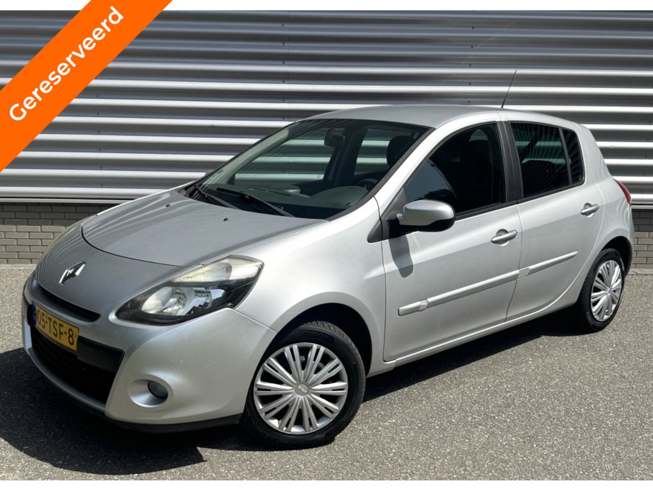 Renault Clio - 1.2 Authentique Airco | Nwe APK - AutoWereld.nl