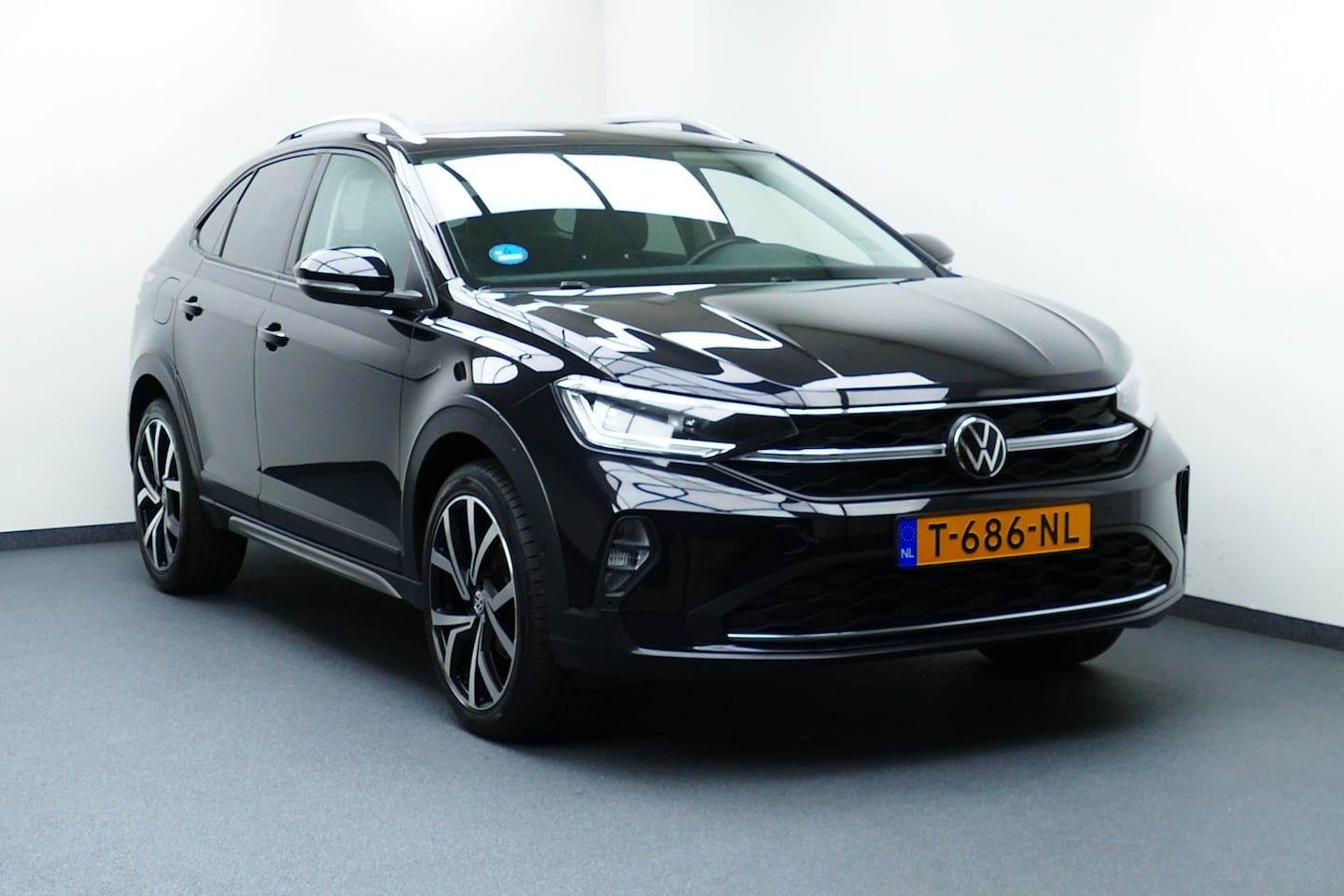 Volkswagen Taigo - 1.0 TSI Style. Adap Cruise, IQ Licht, Camera, Navi, StoelVerw, Clima, 18"LMV, Haak 1100kg - AutoWereld.nl