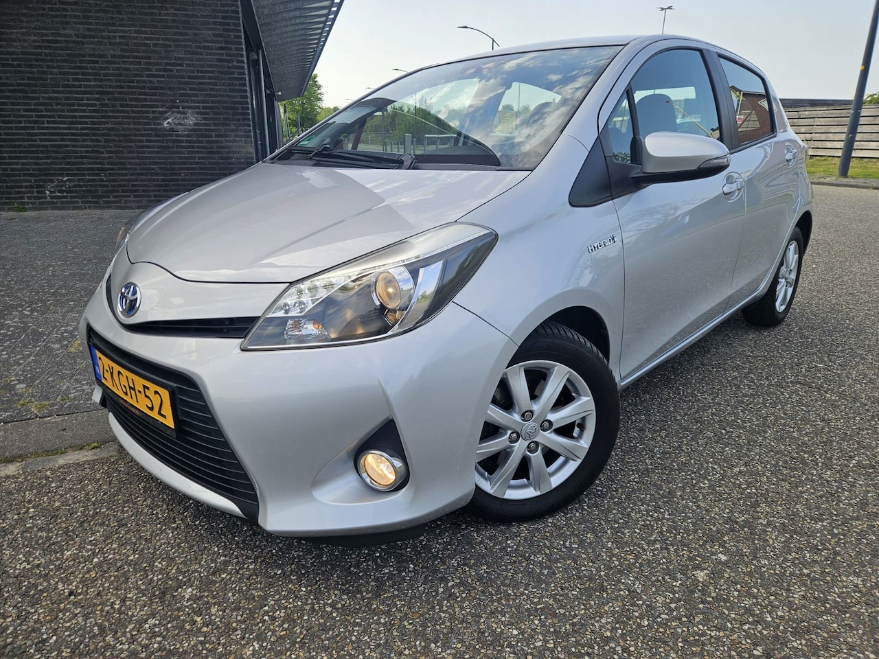 Toyota Yaris - 1.5 Full Hybrid Aspiration GARANTIE - AutoWereld.nl