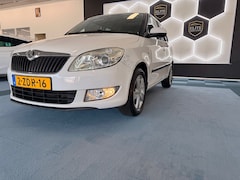 Skoda Fabia - 1.2 TSI Drive I Cruise control I Navi I Airco I