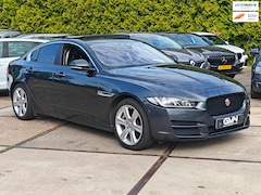 Jaguar XE - 2.0 Turbo (240 pk) Prestige | Storm Grey | Panorama | Meridian | Cold Climate Pack