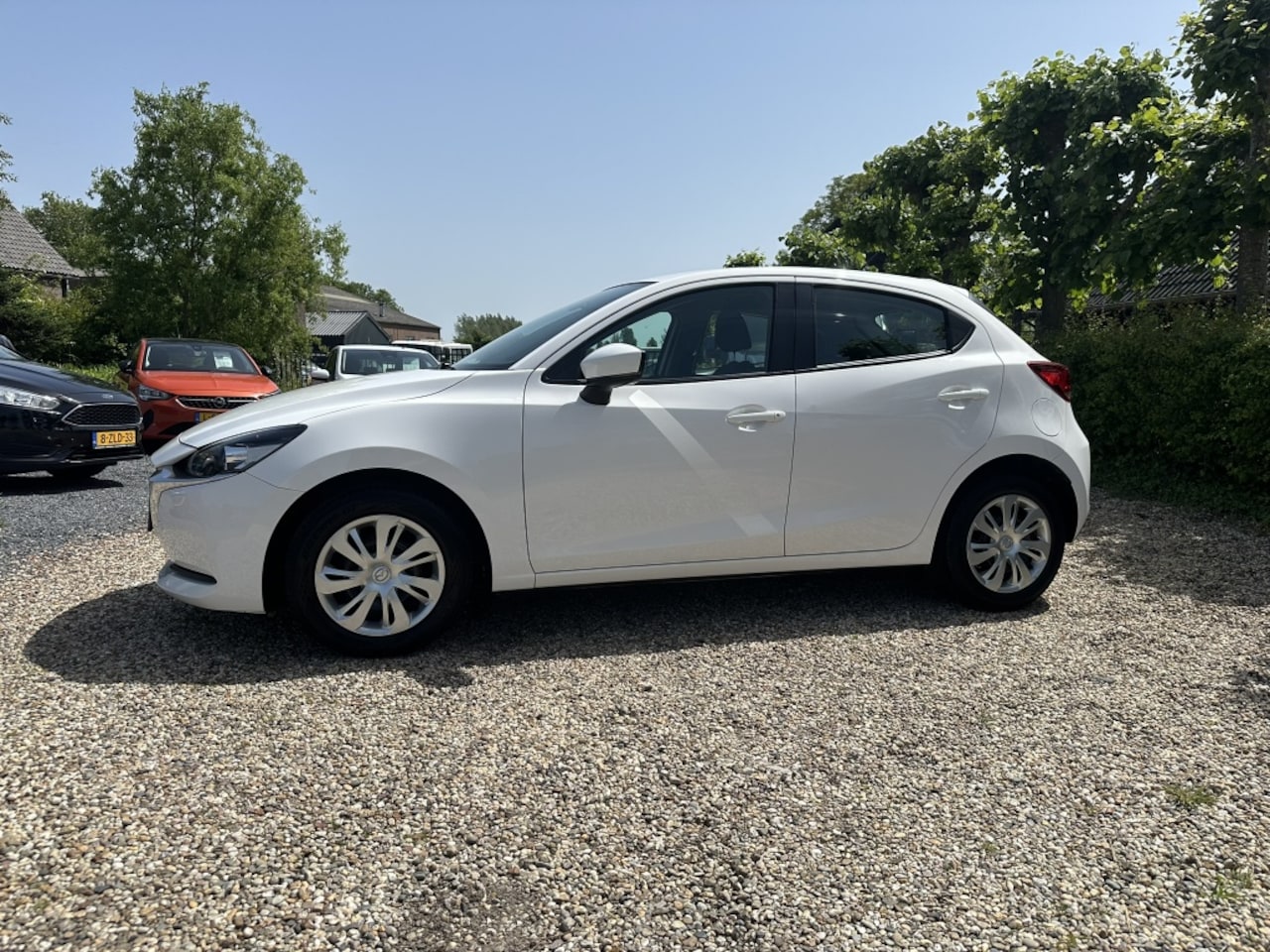 Mazda 2 - 1.5 Skyactiv-G Base Carplay/Bluetooth