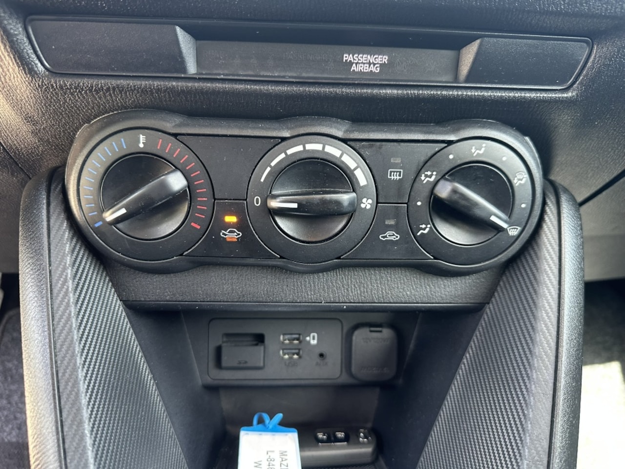 Mazda 2 - 1.5 Skyactiv-G Base Carplay/Bluetooth