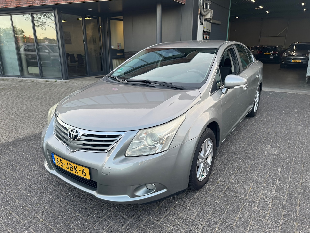Toyota Avensis - 1.8 VVTi Dynamic CLIMA CRUISE DEALER ONDERHOUDEN ORIG NL NAP - AutoWereld.nl