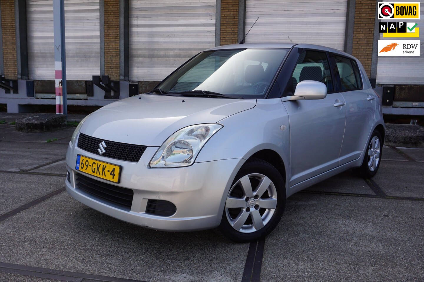 Suzuki Swift - 1.3 GLS * Nieuwe koppeling * - AutoWereld.nl