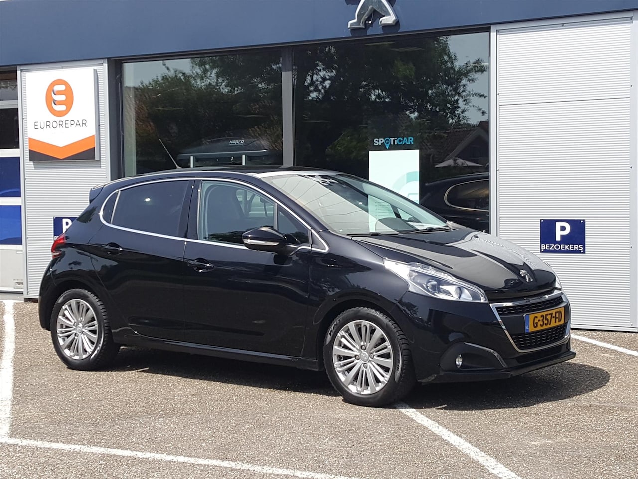 Peugeot 208 - BLUE L. ALLURE 1.5 BlueHDi-100pk Apple Carplay & Android Auto | Navi&BT |Cruise&Climate co - AutoWereld.nl