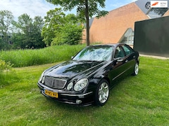 Mercedes-Benz E-klasse - 200 K. Avantgarde Automaat Airco Clima Leder Xenon Vol