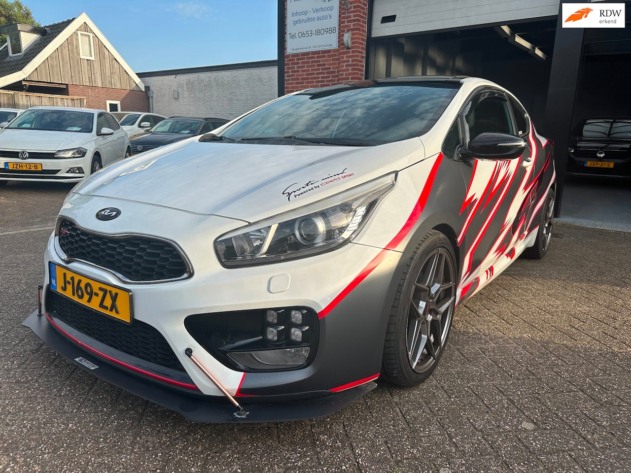 Kia Cee'd - 1.6 GT First Edition 240 Pk NAVI-CRUISE-CLIMA-PANORAMADAK-UNIEK - AutoWereld.nl