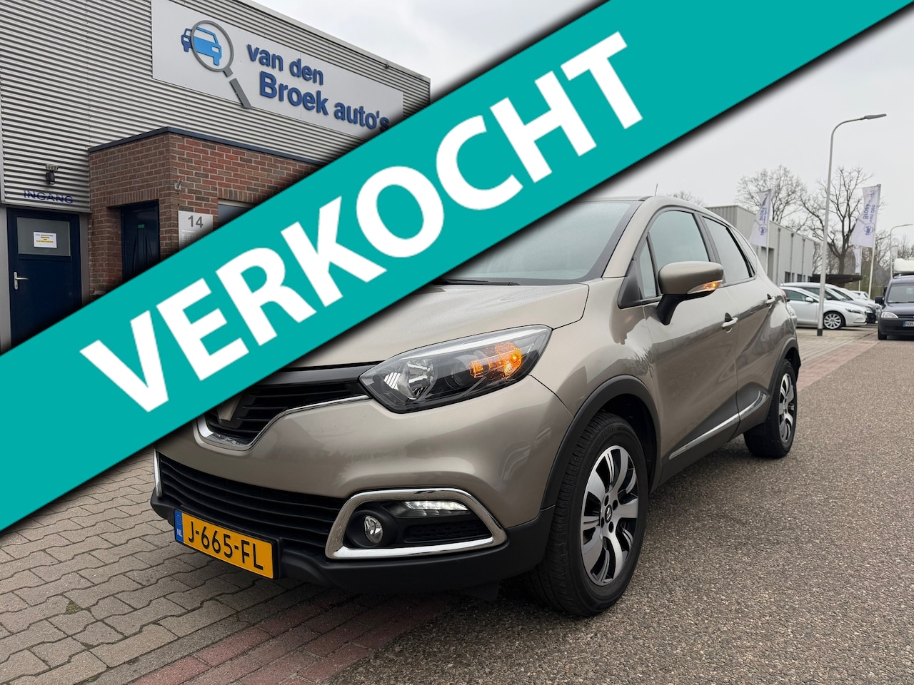 Renault Captur - 1.2 TCe Dynamique AUTOMAAT/A. camera,/ CLIMA/CRUISE/ - AutoWereld.nl