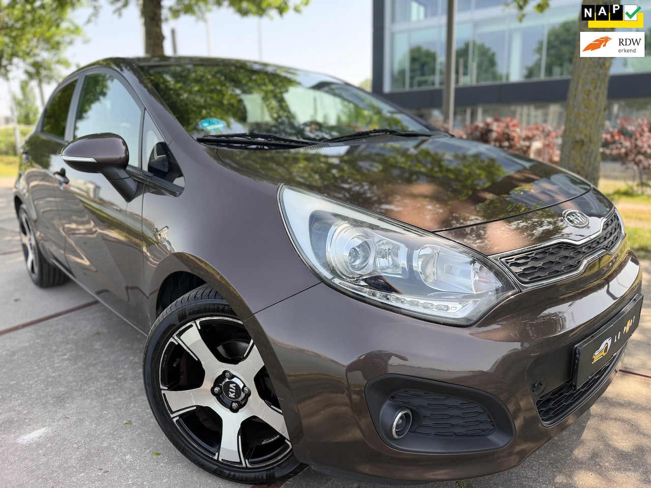 Kia Rio - | 1.2 | 2012 | 5DR | NAP | LED | NWE APK | AC - AutoWereld.nl