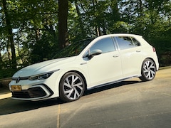 Volkswagen Golf - 1.5 eTSI R-Line Business R-line Etsi 1.5 Business 7Dsg