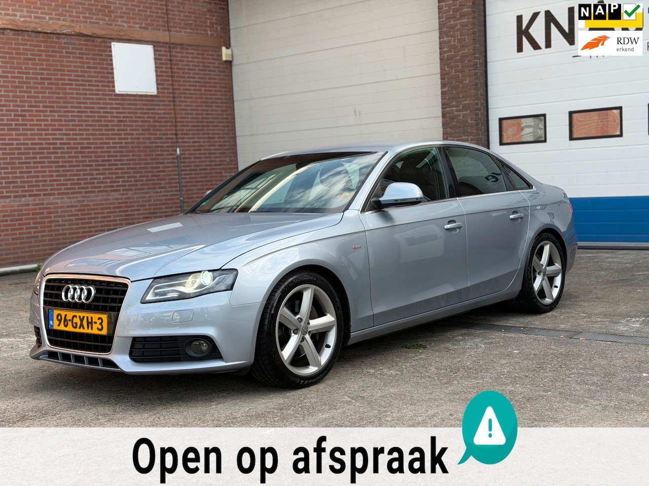 Audi A4 Limousine - 3.2 FSI quattro Sline NAP AUTOMAAT LED HANDEL/EXPORT - AutoWereld.nl