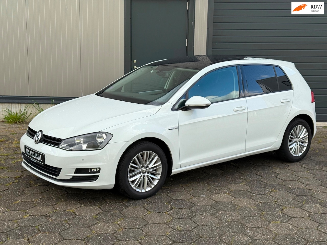 Volkswagen Golf - 1.2 TSI Highline Pano, Apple Carplay, Camera etc! - AutoWereld.nl