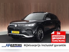 Volkswagen Tiguan - 1.5 272pk eHybrid R-Line Edition Trekhaak Camera Keyless Massage Virtual Cockpit Panoramad