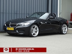 BMW Z4 Roadster - sDrive23i Executive Automaat M Sportpakket | 18" | Navi