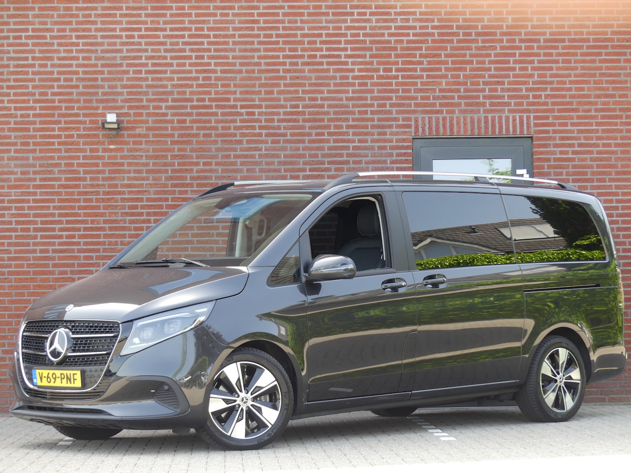Mercedes-Benz V-klasse - 250d Lang Dubbel Cabine LED/LEER/Trekhaak Elek deuren - AutoWereld.nl