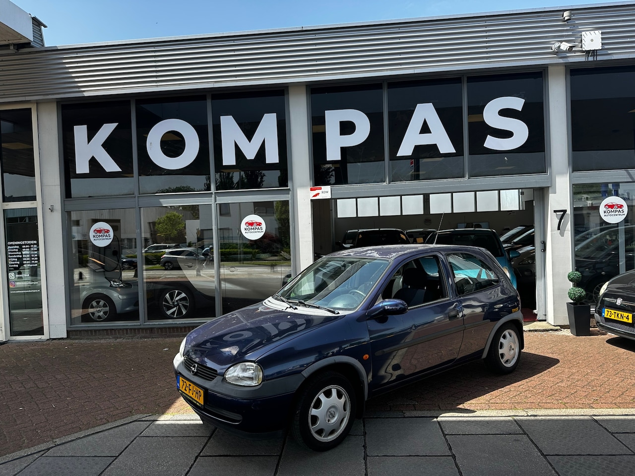 Opel Corsa - 1.2i-16V AUTOMAAT|APK2027|NAP|AIRCO|USB|ELEK.RAMEN - AutoWereld.nl