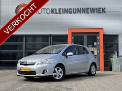 Toyota Auris - 1.8 Full Hybrid Aspiration / Cruise Control / Climate Control / Trekhaak /