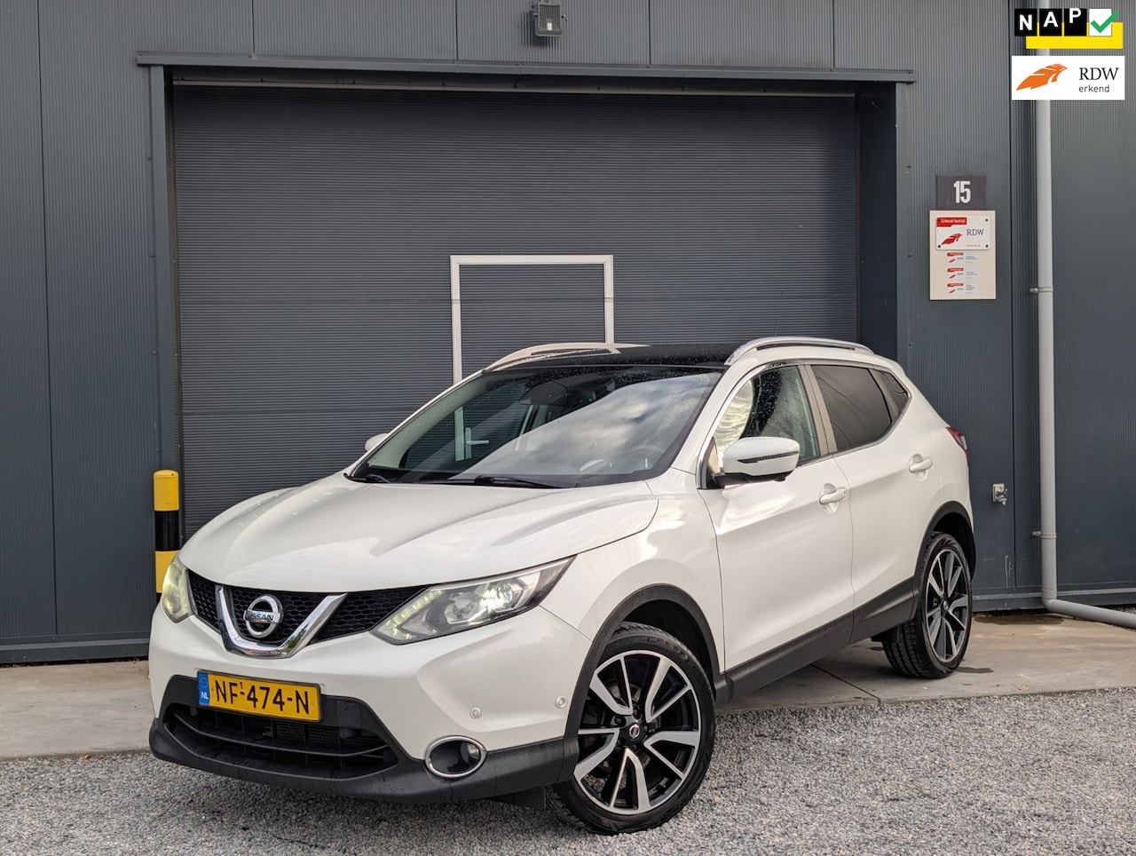 Nissan Qashqai - 1.2 Tekna stoelverwarming - AutoWereld.nl