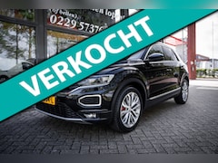 Volkswagen T-Roc - 1.5 TSI 150pk Sport |LED | Panoramadak | Camera | Leder | Virtual cockpit | Navi | Elek. a