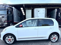 Volkswagen Up! - 1.0i 65pk beats 5drs - nap - line assist - clima - cruise - pdc - privacy glass - subwoofe