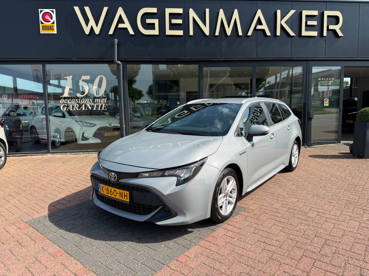 Toyota Corolla Touring Sports - 1.8 Hybrid Busines AUT|ACC|CAM - AutoWereld.nl