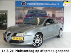 Alfa Romeo GT - 2.0 JTS Distinctive Climate Control Lmv Distr. reeds v.v. Prijspakker afgeleverd met nieuw