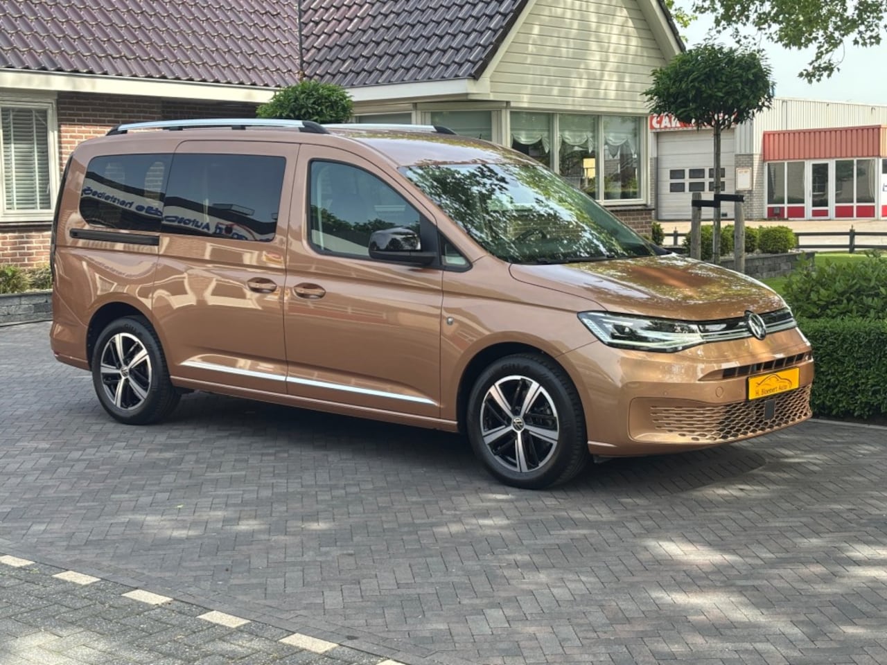 Volkswagen Caddy Maxi - Maxi 1.5 TSI 115pk DSG Style, ACC, Navi, Camera, LED - AutoWereld.nl